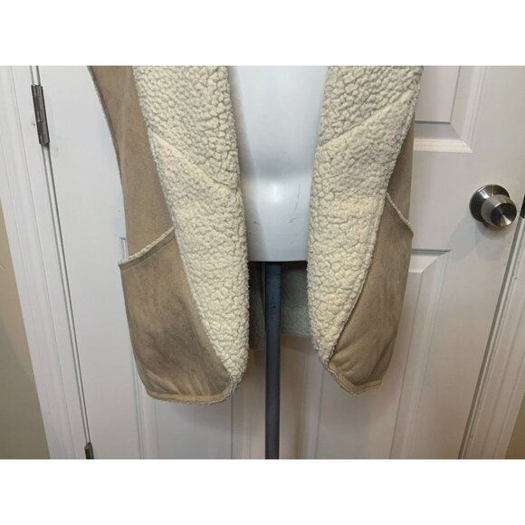Athleta Tan Suede Sleeveless Sherpa Lined Vest W/ Pockets, Size S/M - Picture 3 of 8